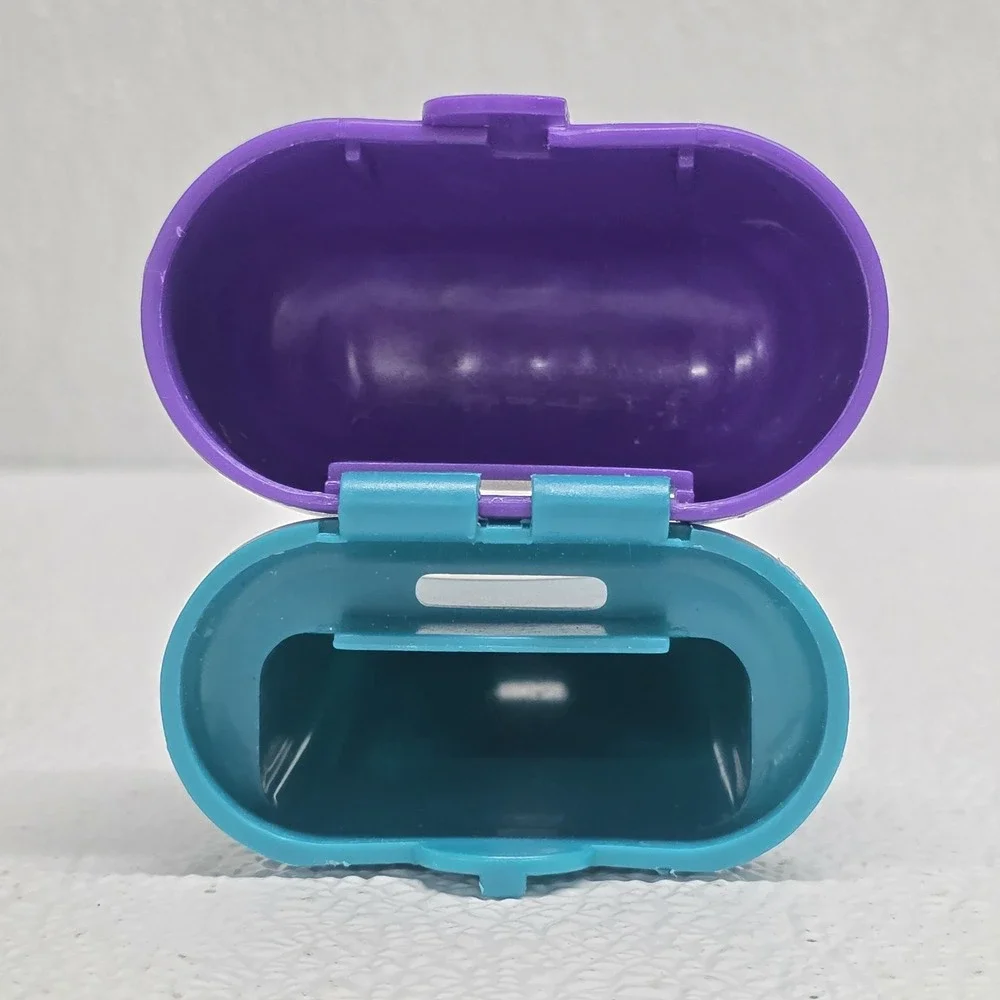 Vintage 1993 Caboodles Plastic Purple & Blue Teal Green Razor Case Holder
